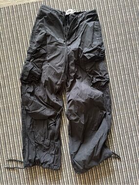 baggy cargo pants